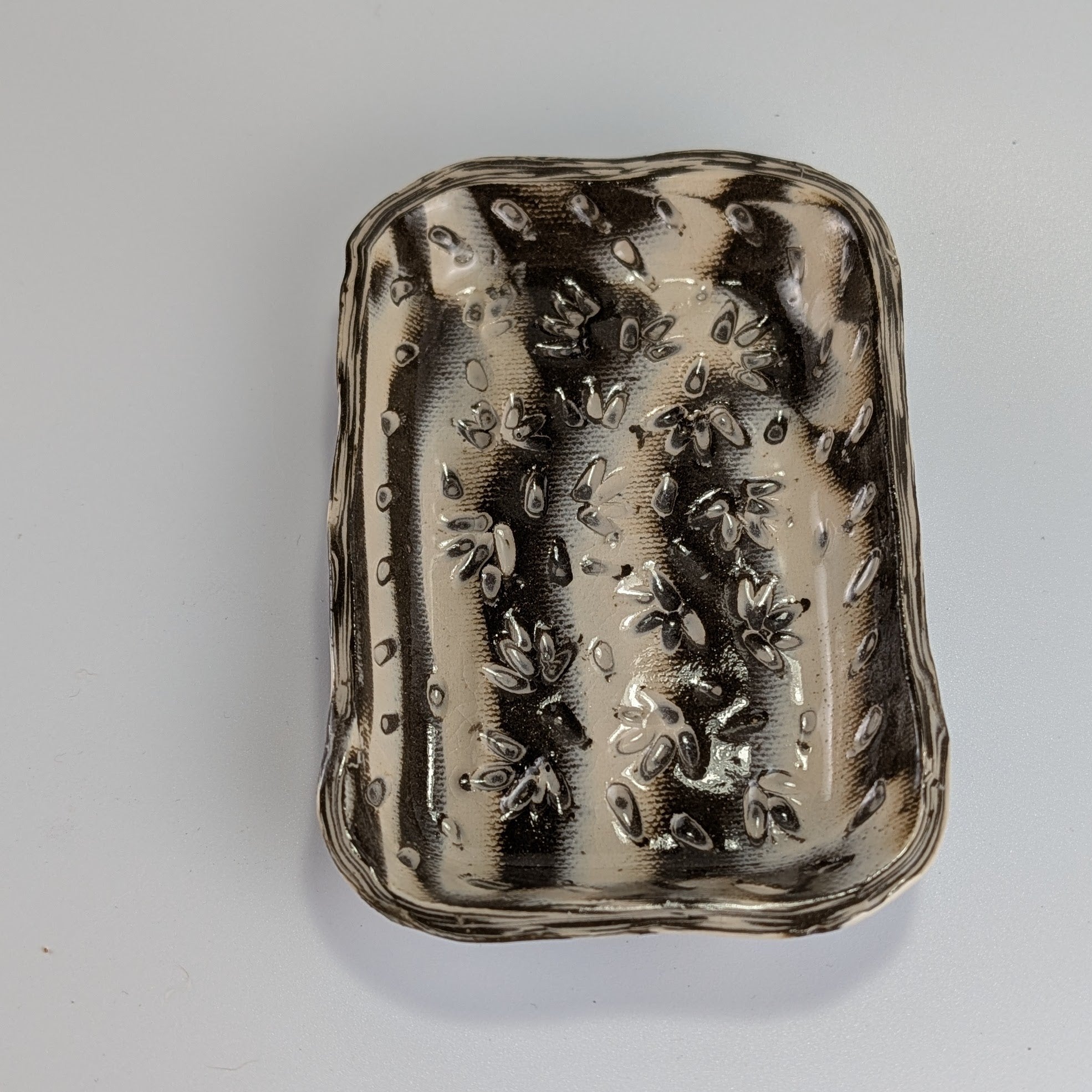 Hand‑Carved Nerikomi Trinket Plate