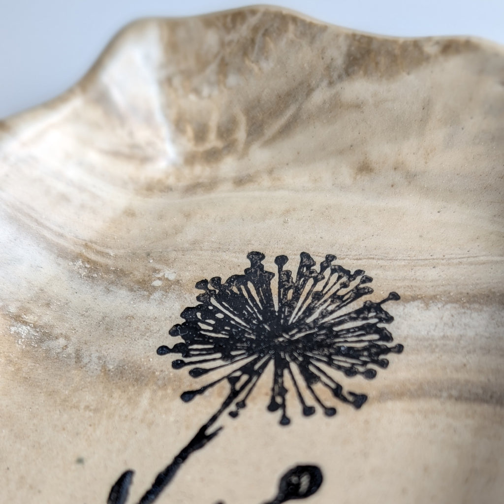 The Little Dandelion Dish
