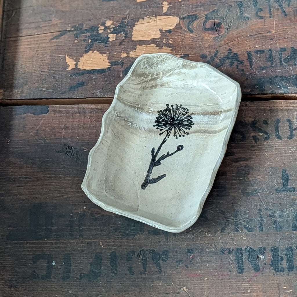 The Little Dandelion Dish