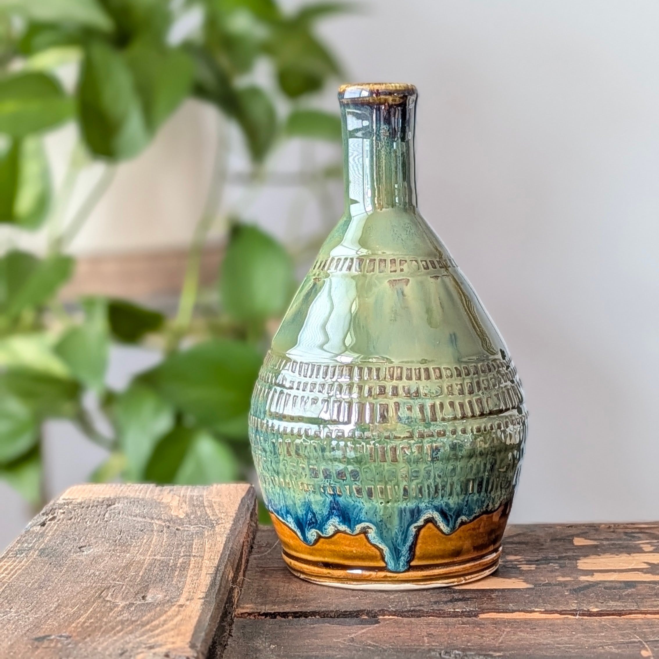 Rings of Texture Bloomlight Vase Lamp