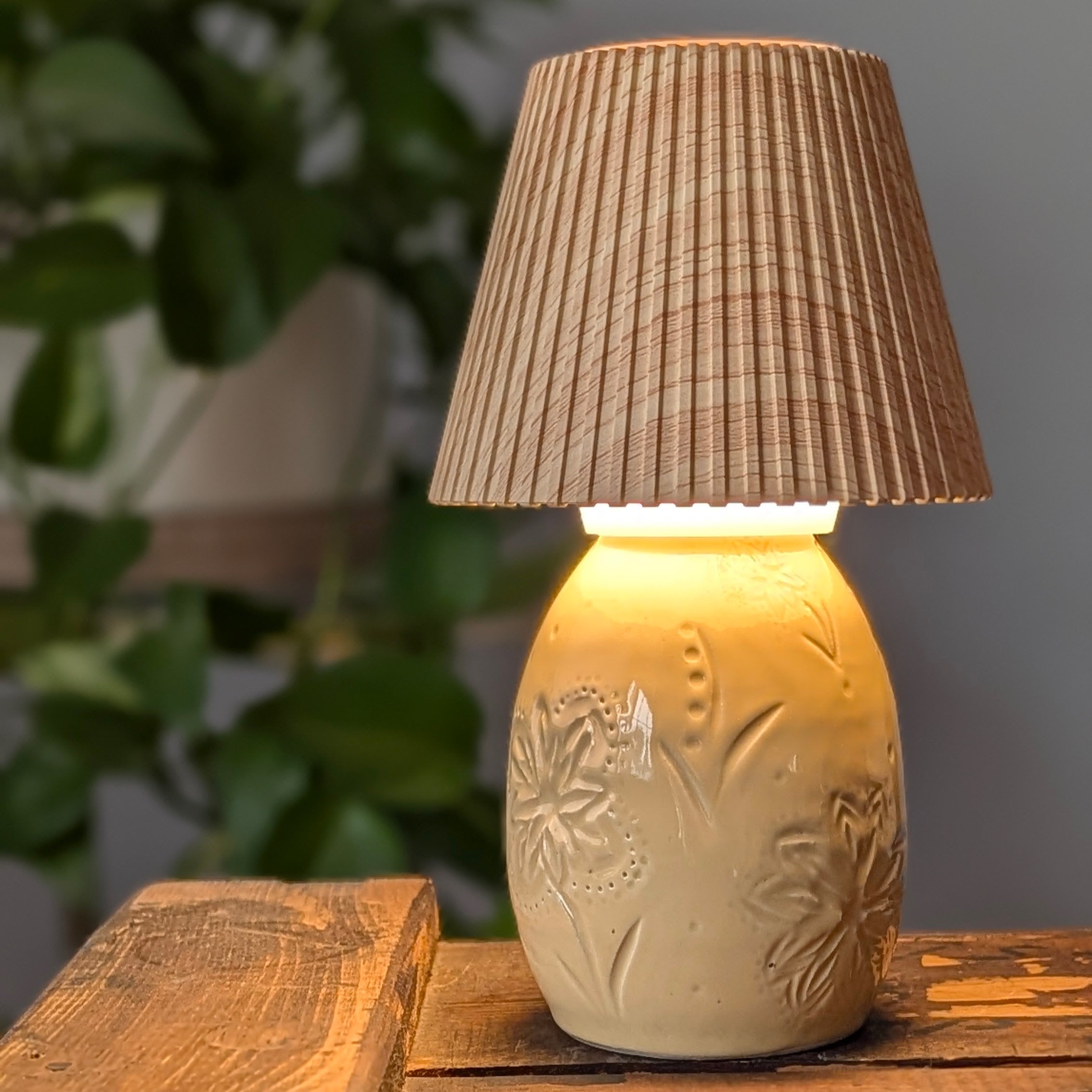 Flowers and Sunshine Bloomlight Vase Lamp