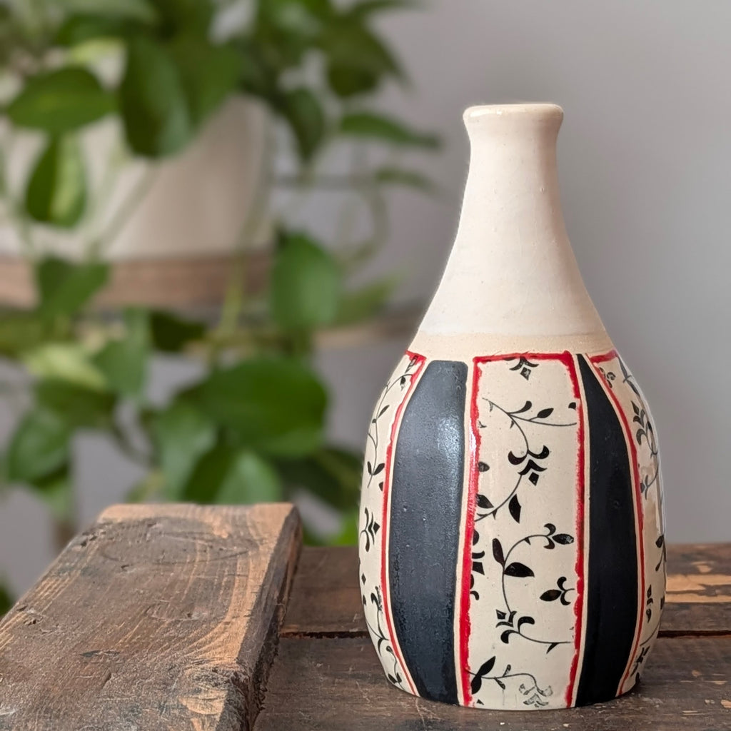 Midnight Garden Bloomlight Vase Lamp