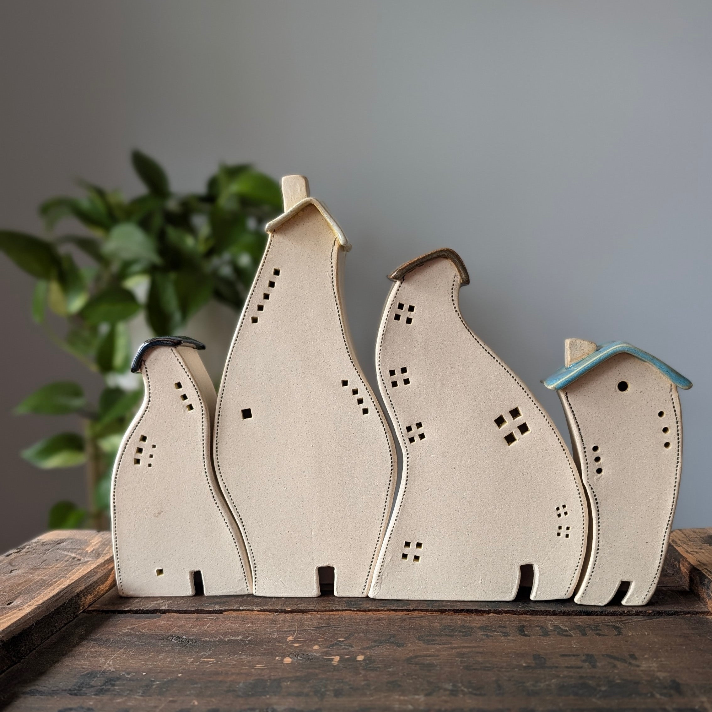 Crooked Lane Ceramic House Set