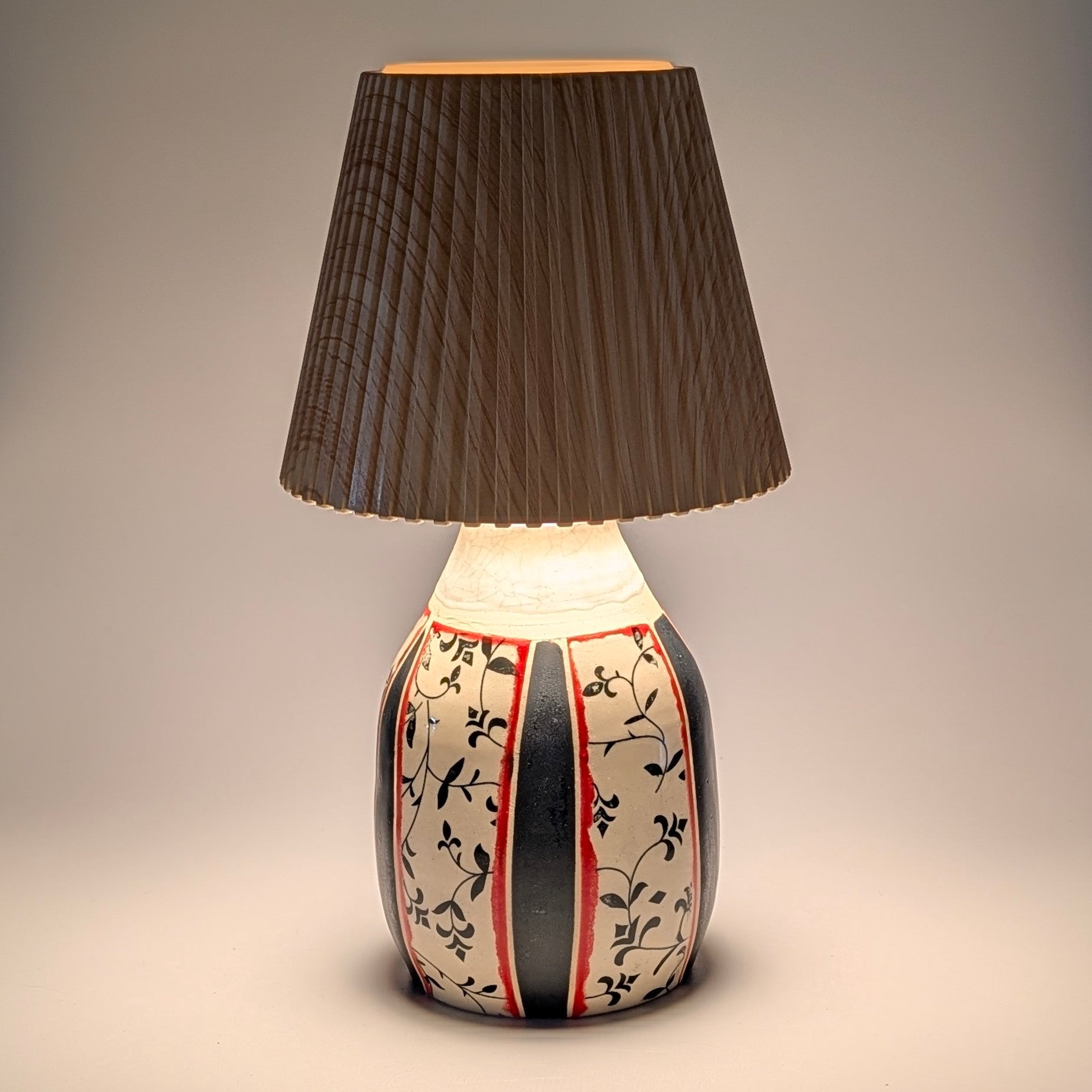 Midnight Garden Bloomlight Vase Lamp